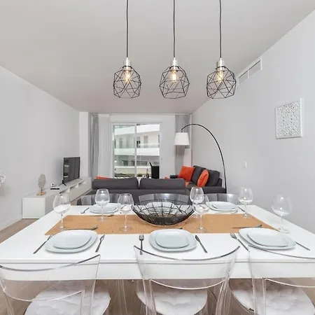 New 3 Bedroom With Rooftop Pool Rdr281 Marbella